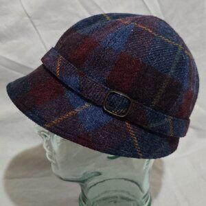 Mucros Weavers Muckross House Killarney, Ireland Adjustable Wool Flapper